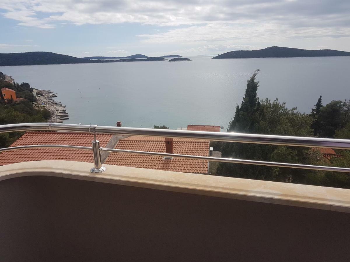 Villa Scandalli Sevid Exterior photo